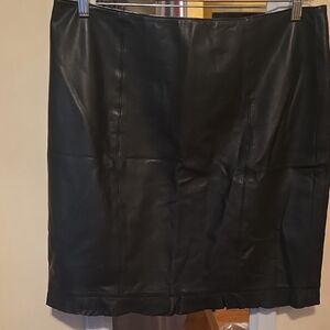Kay Unger Black Genuine Leather Short Skirt